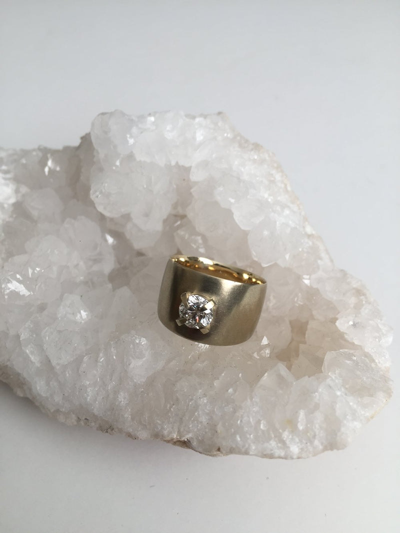 HEIRLOOM BEAUTY