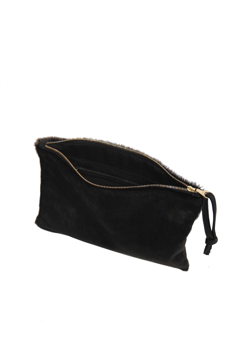 BLACK HAIR ON LARGE CLUTCH