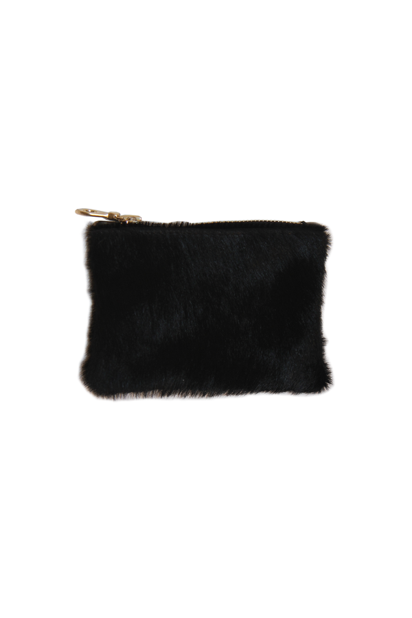 BLACK HAIR ON SMALL POUCH