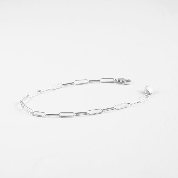 FORM PEARL BRACELET