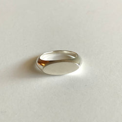 Oval Signet Ring in Silver